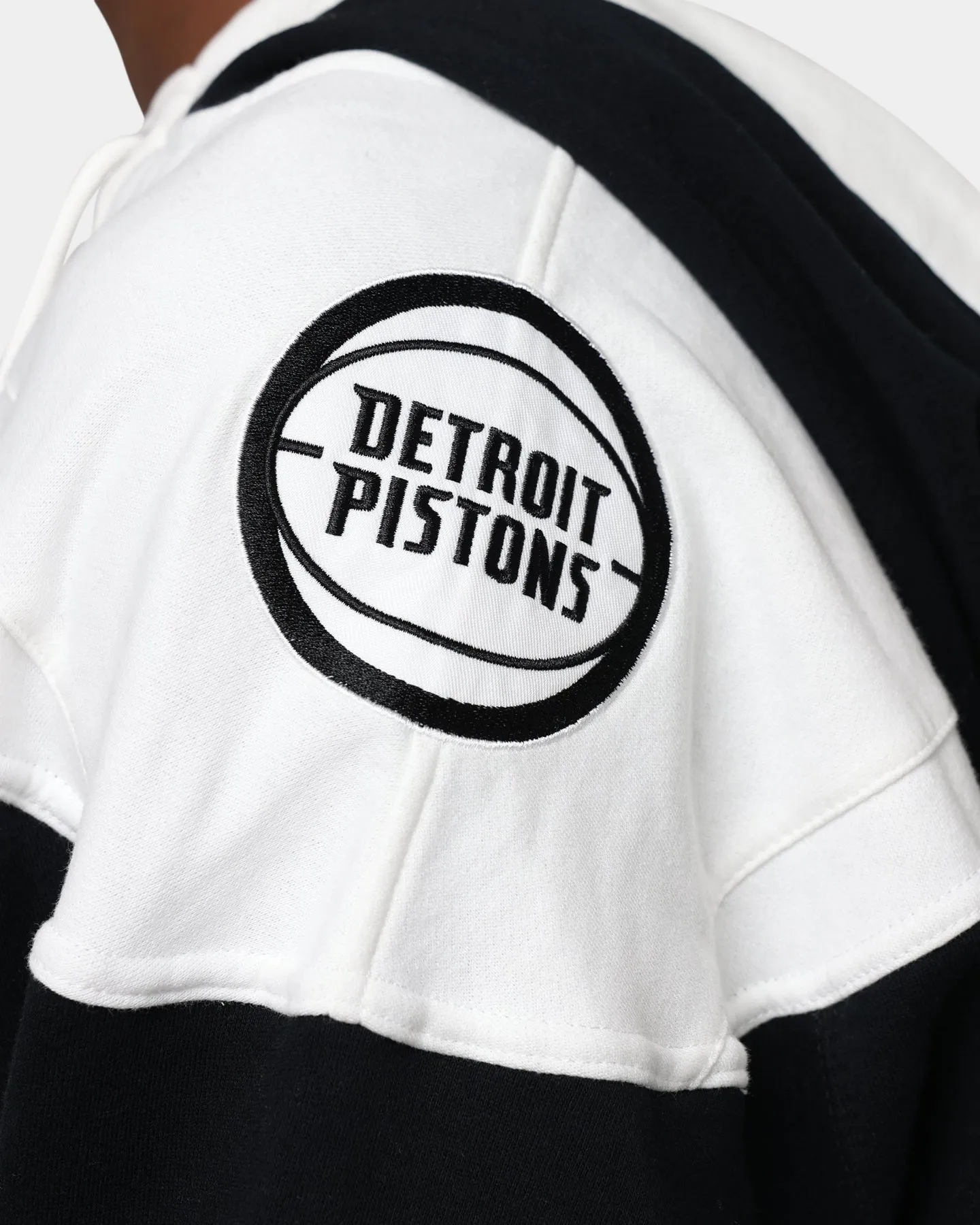 47 Brand Detroit Pistons Superior Lacer Hoodie Jet Black