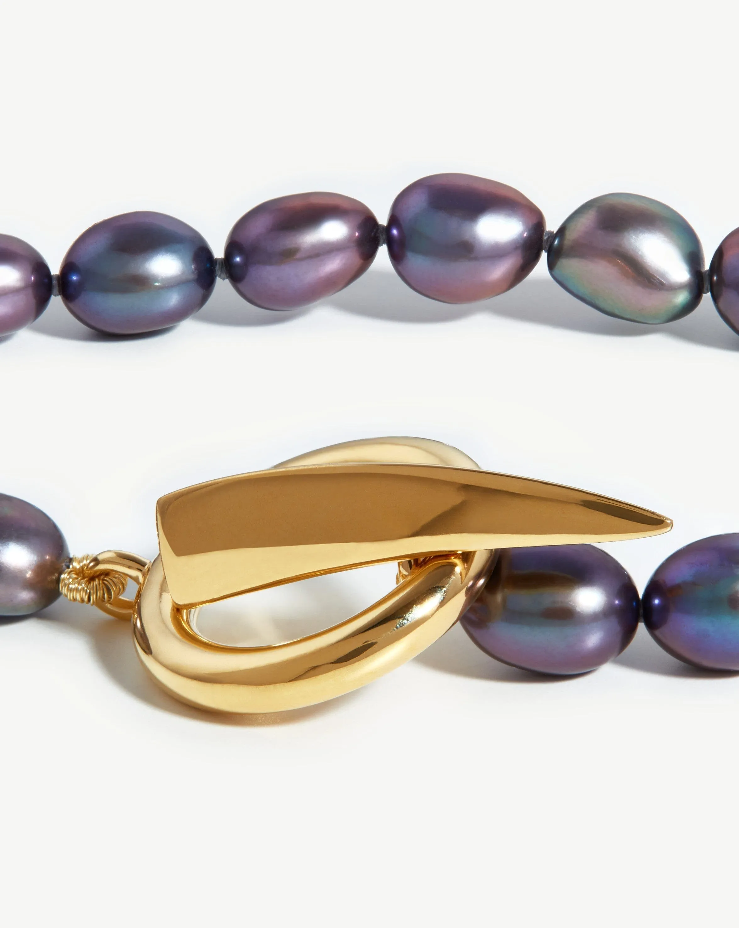 Baroque Pearl Claw T-Bar Bracelet | 18ct Gold Vermeil/Peacock Pearl