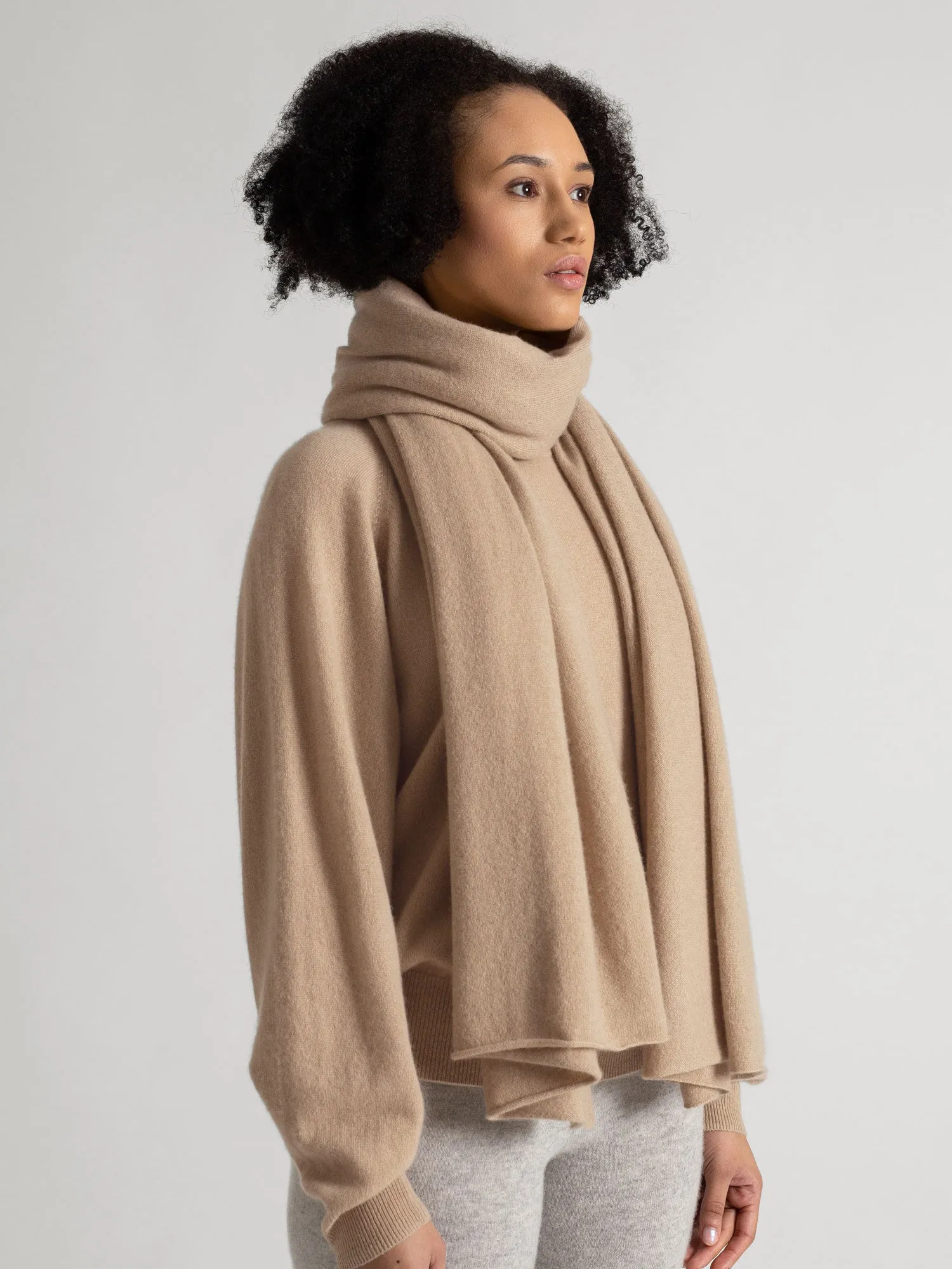 Cashmere scarf "Signature" - sand