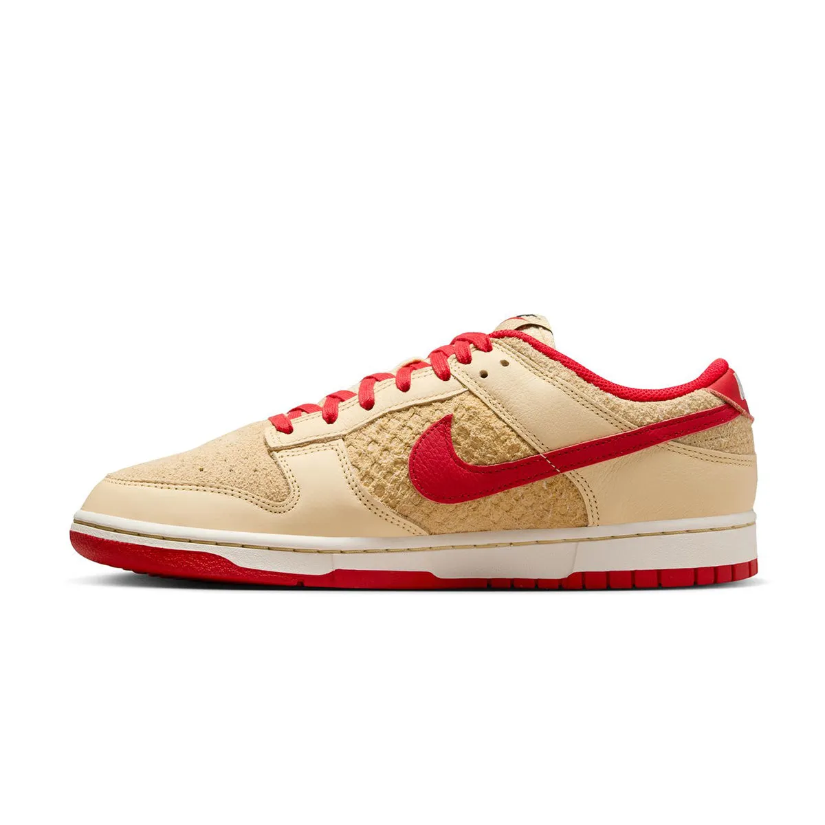 Dunk Low Retro SE 'Strawberry Waffle'