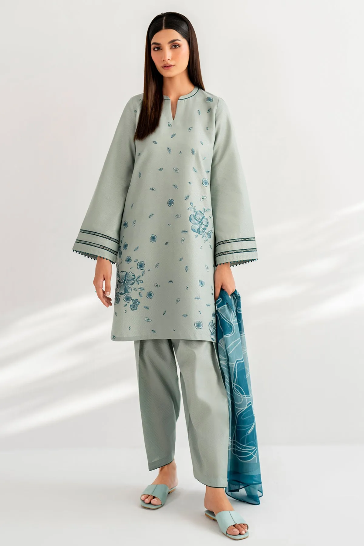 Embroidered Dobby Lawn USE - 9092