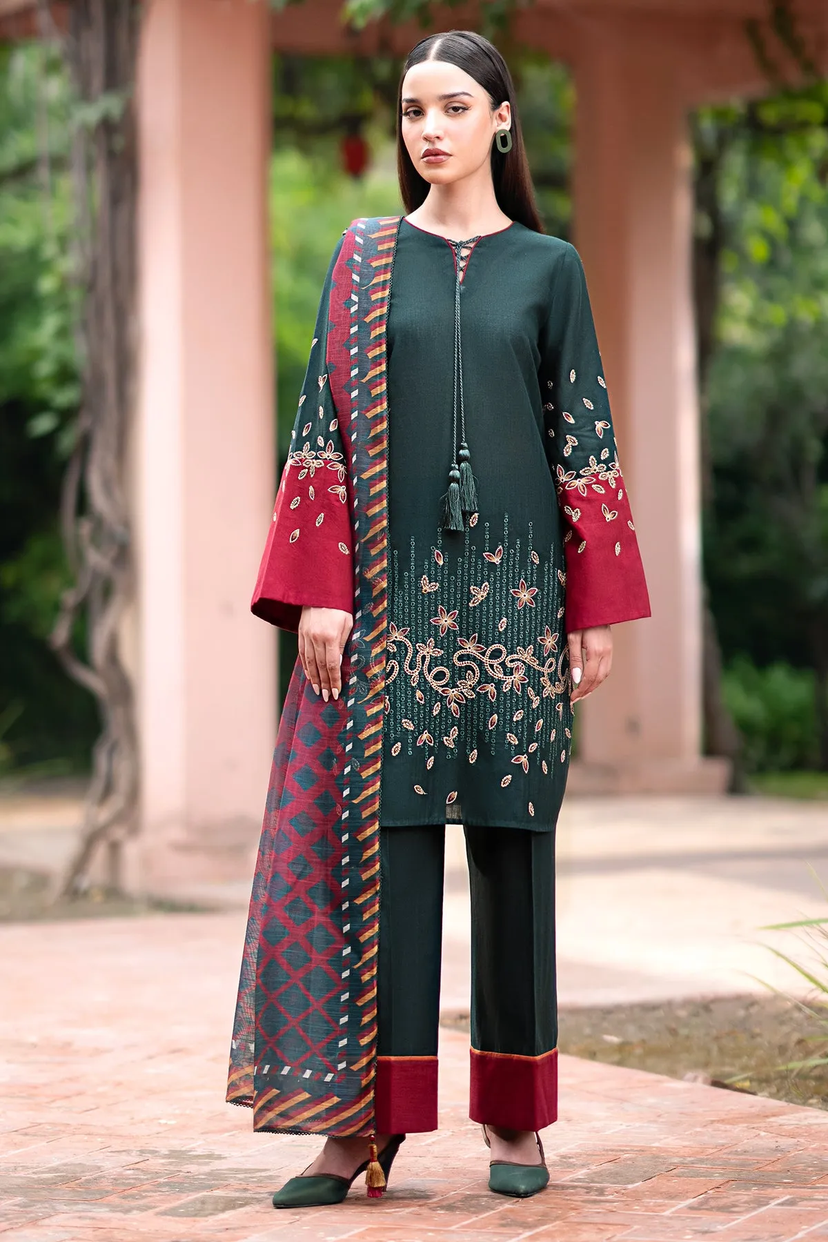 EMBROIDERED KHADDAR UW-0071