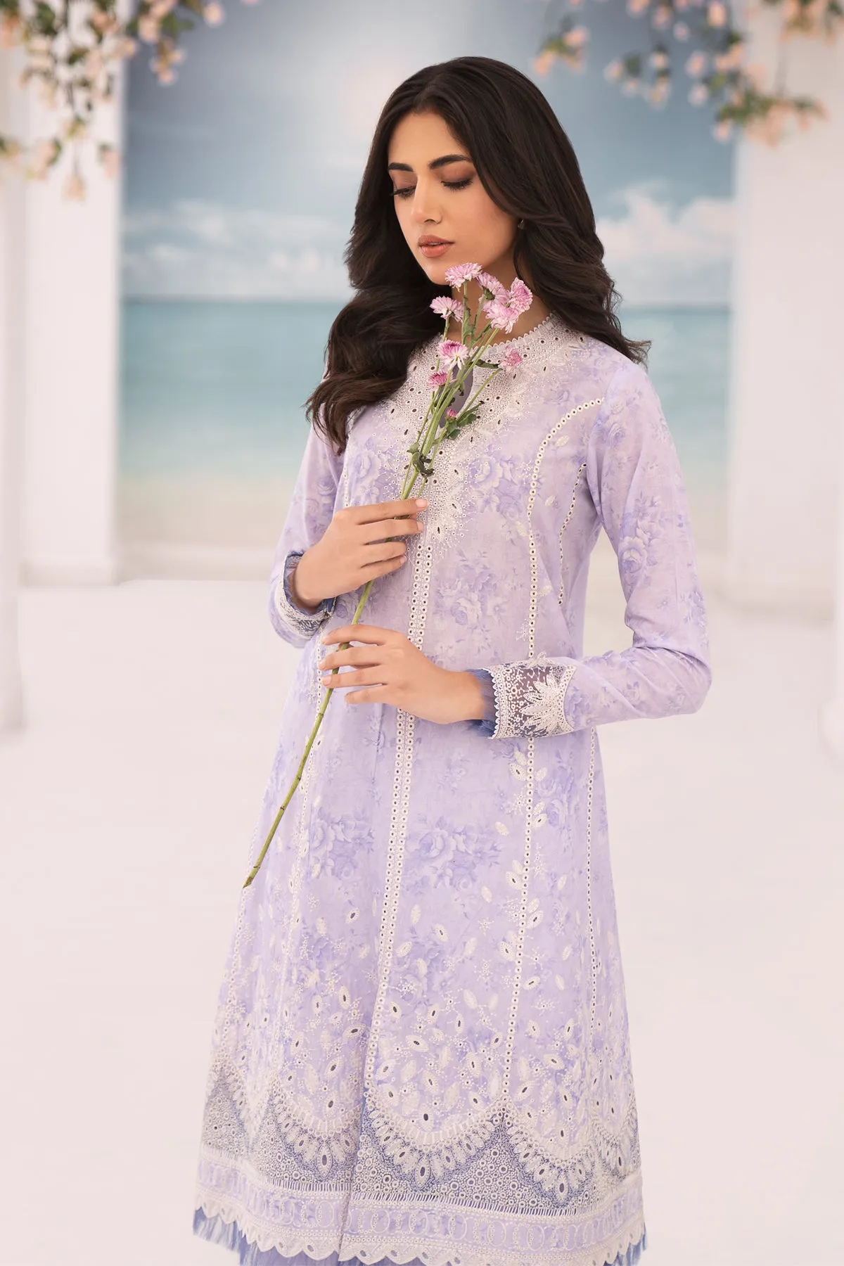 Embroidered Lawn RTW-1084