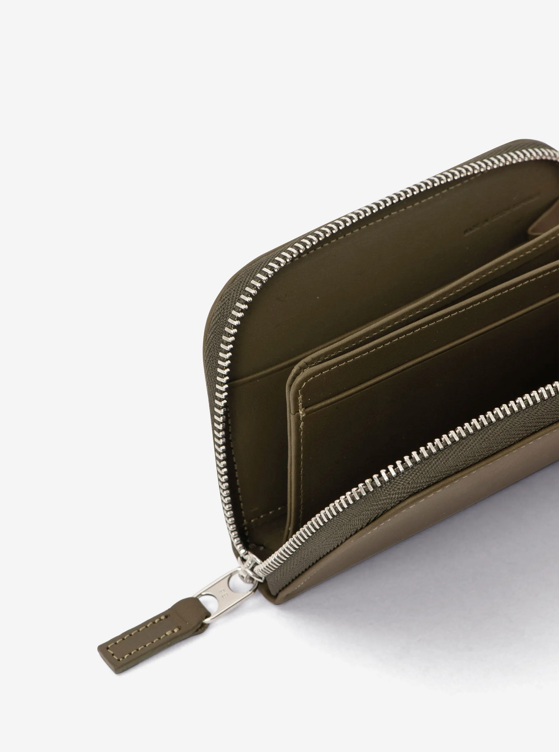 LEATHER WALLET "CM 1.1" IN DARK OLIVE